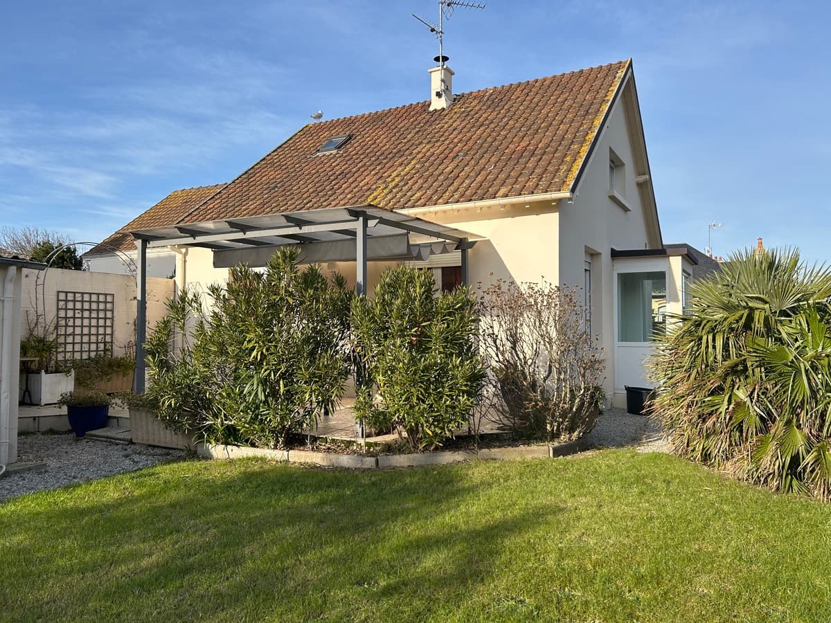 potin-villa-flavie-terrain-exterieur