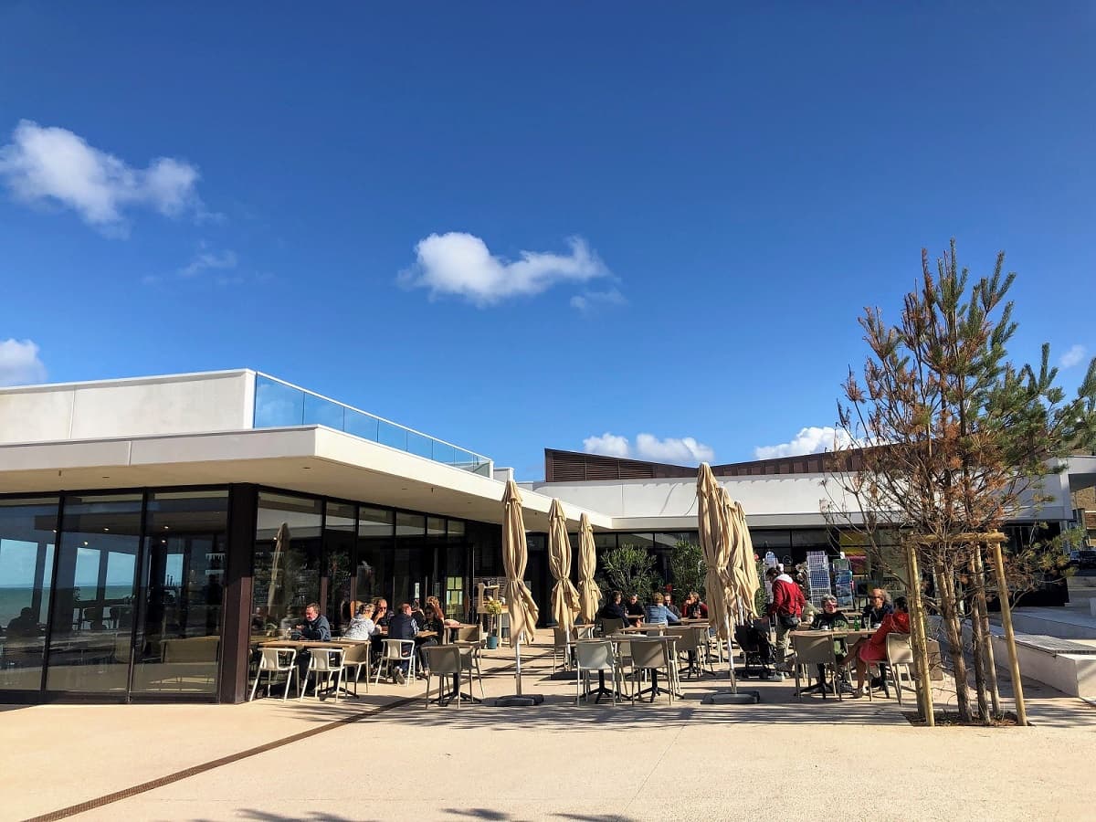 restaurant-terrasse-ineluctable-luc-sur-mer