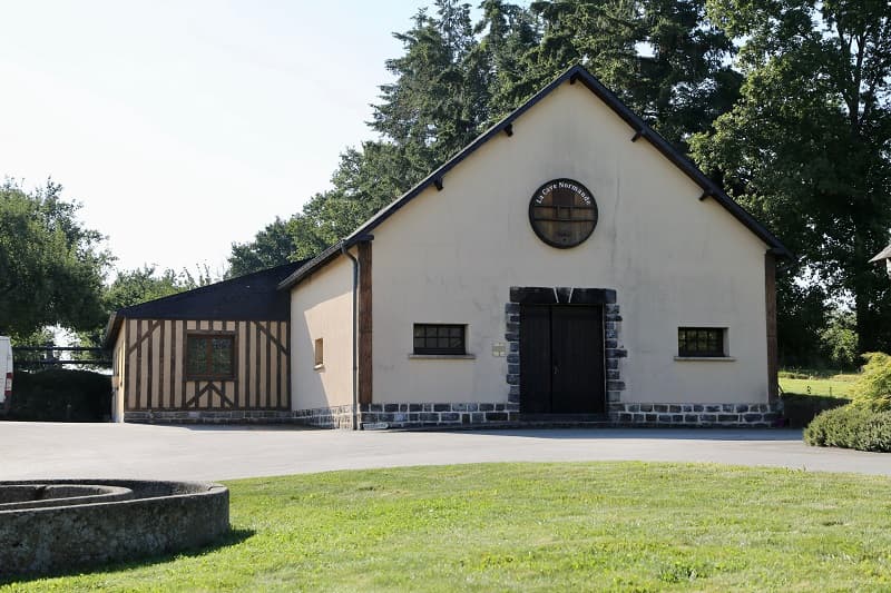 saint-cyr-du-bailleul-la-cave-normande (1)