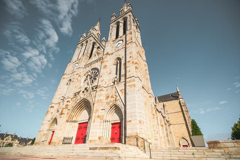 saint-hilaire-du-harcouet-eglise