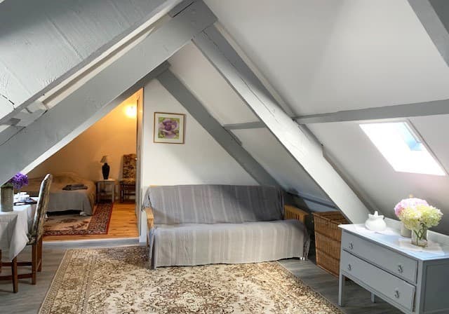 vicq-sur-mer-chambres-c-hotes-la-chambre-de-la-tour-a-la-prefonderie-2