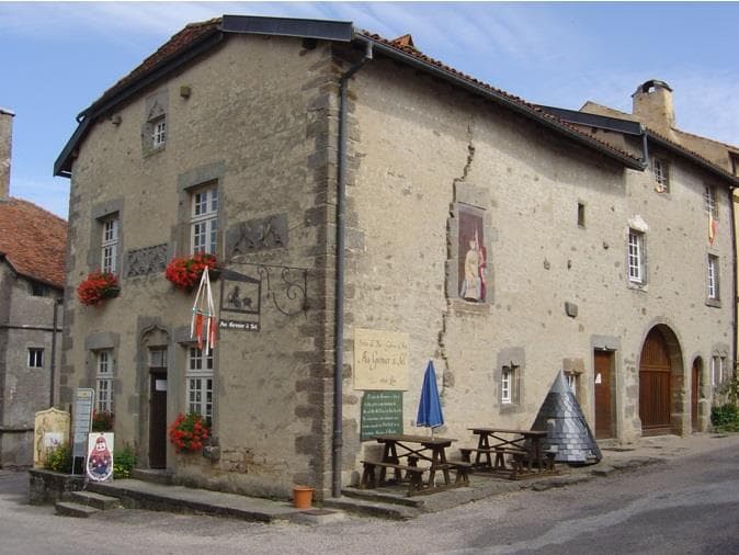 Visite guidée de Chatillon-sur-Saône : le village renaissance
