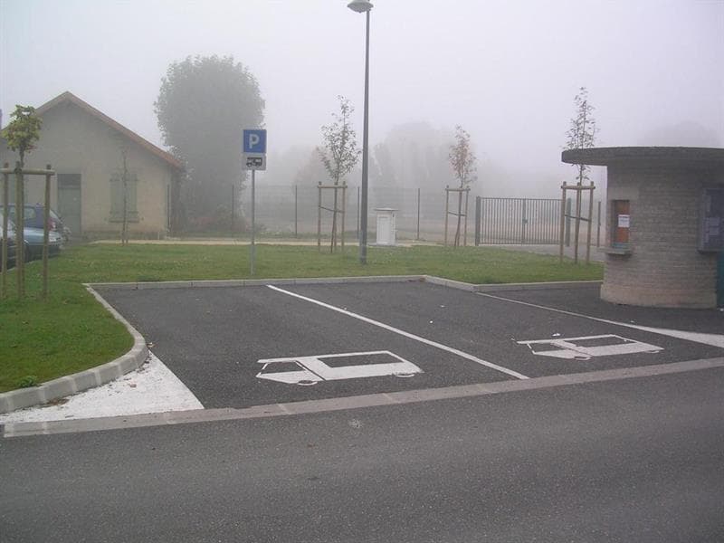 Aire de services et de stationnement