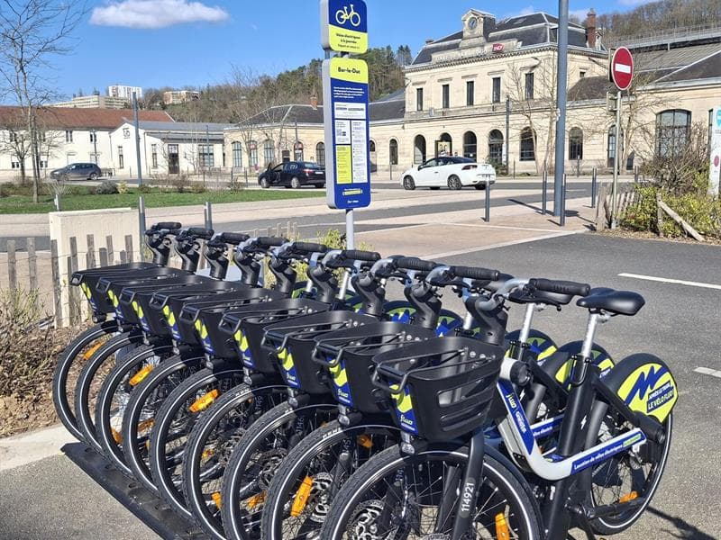 Vélo Fluo - Vélos à assistance électrique en libre-service