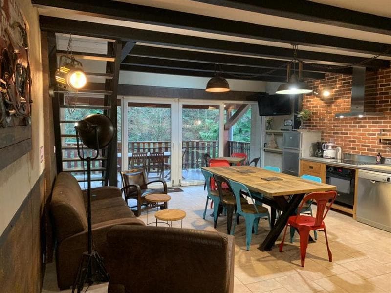 Appartement 6 personnes - Haut du Comte - vue forêt et rivière - Bol d'air