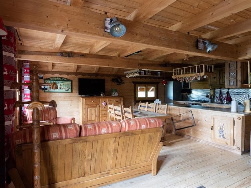 Chalet d'Hannopré - 6 personnes - Jardin fleuri et intérieur chaleureux