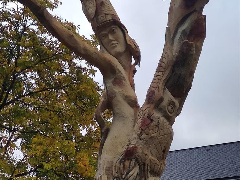 Le pin sculpté