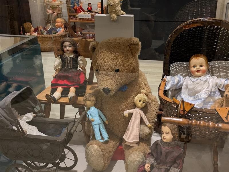 Exposition : jeux et jouets d'autrefois