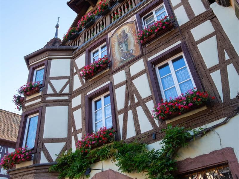 Maison Loewert avec colombage et oriel d'angle