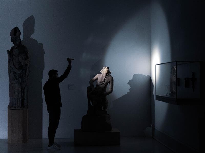 Visite nocturne à la lampe torche