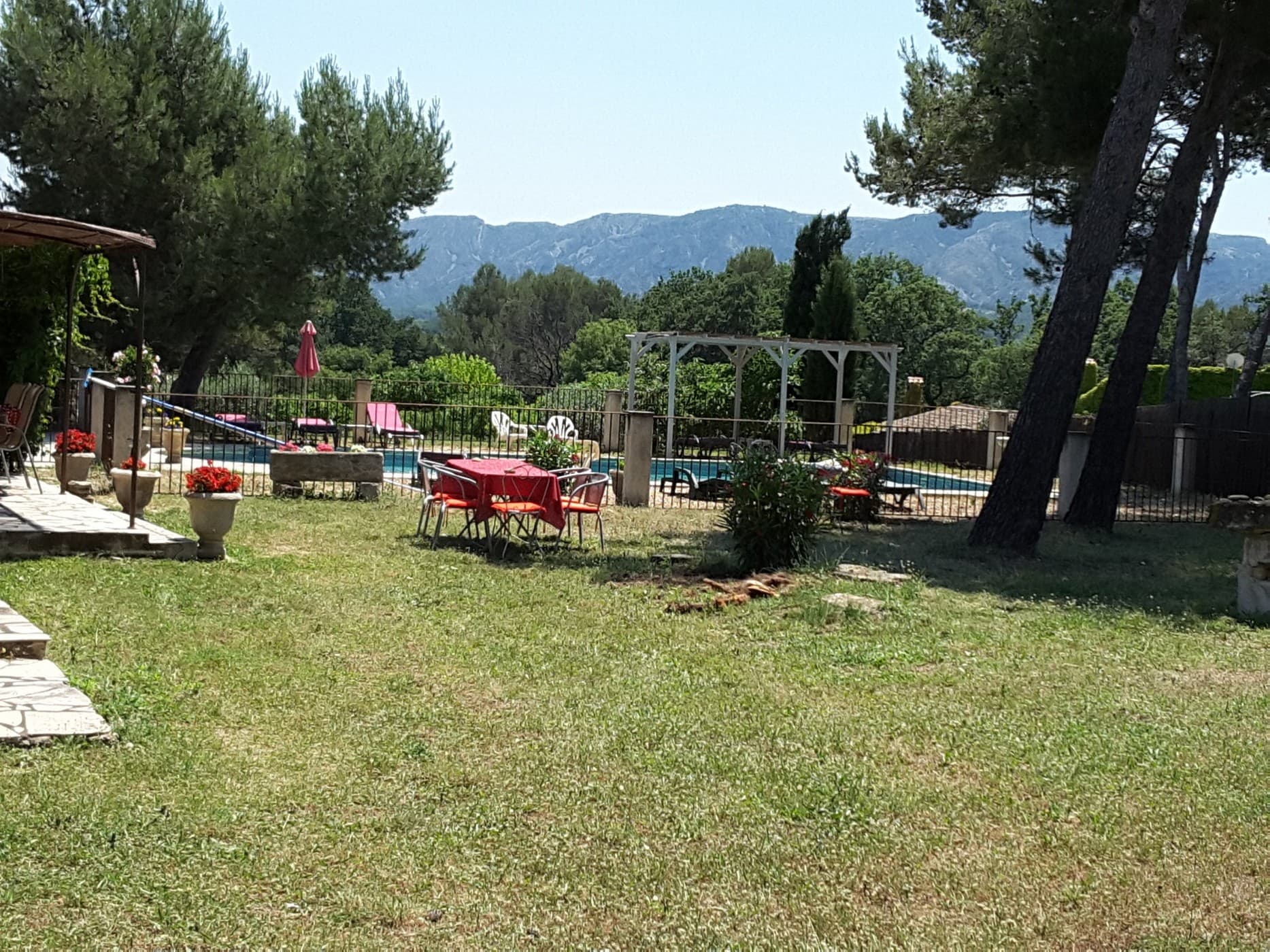 Mas Clair de Lune vue piscine
