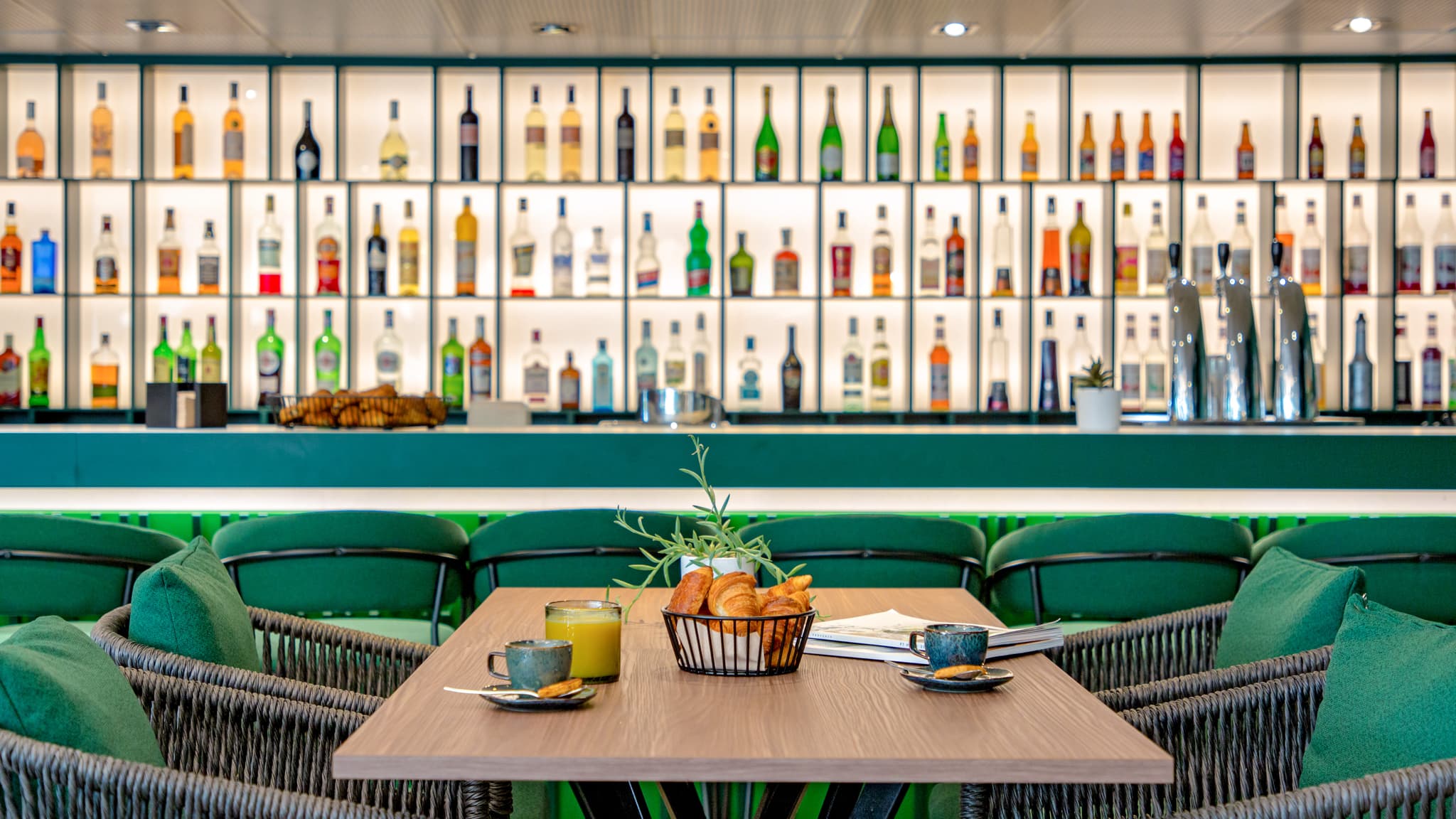 Bar Augustin