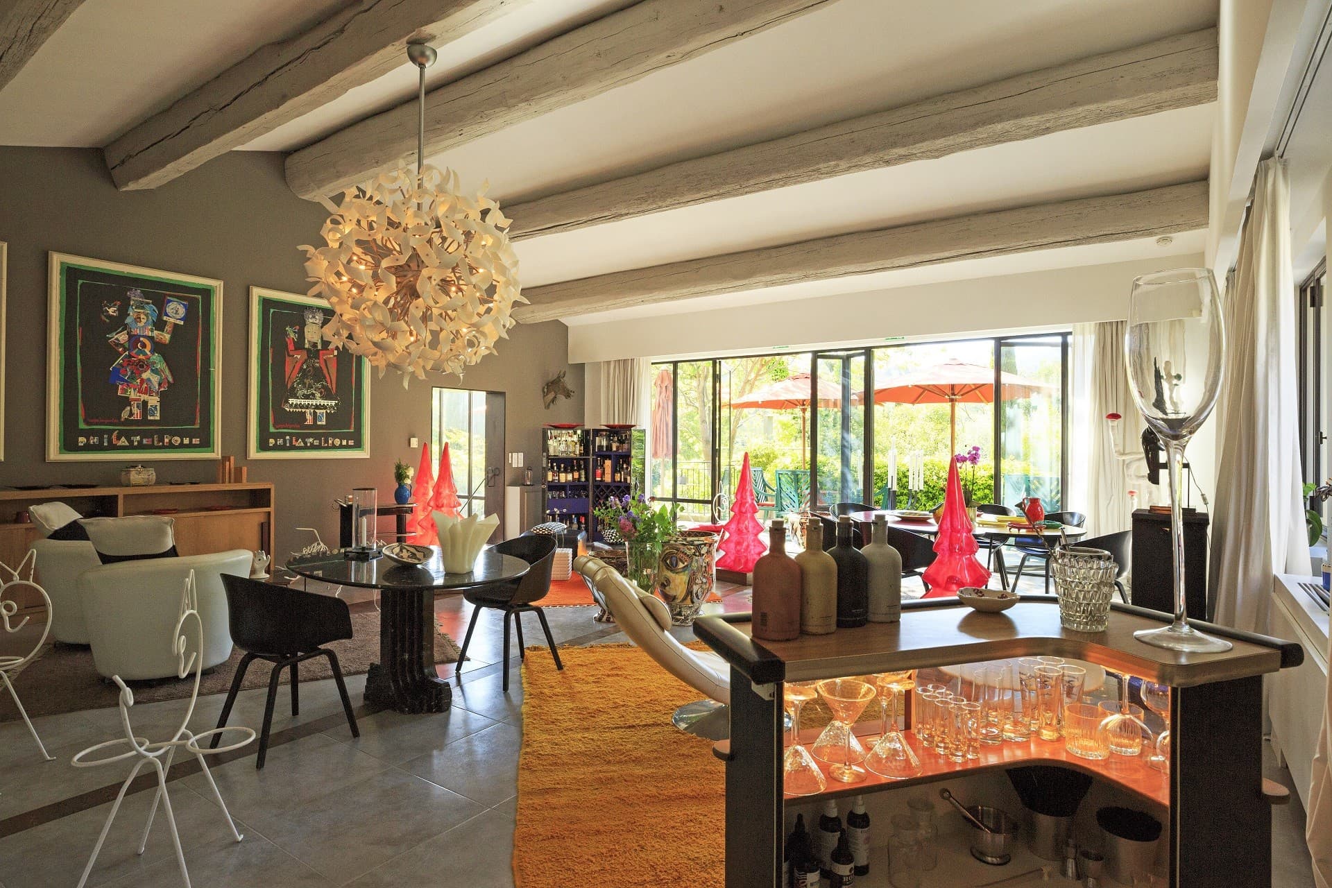 Mas de L'Amarine salon bar