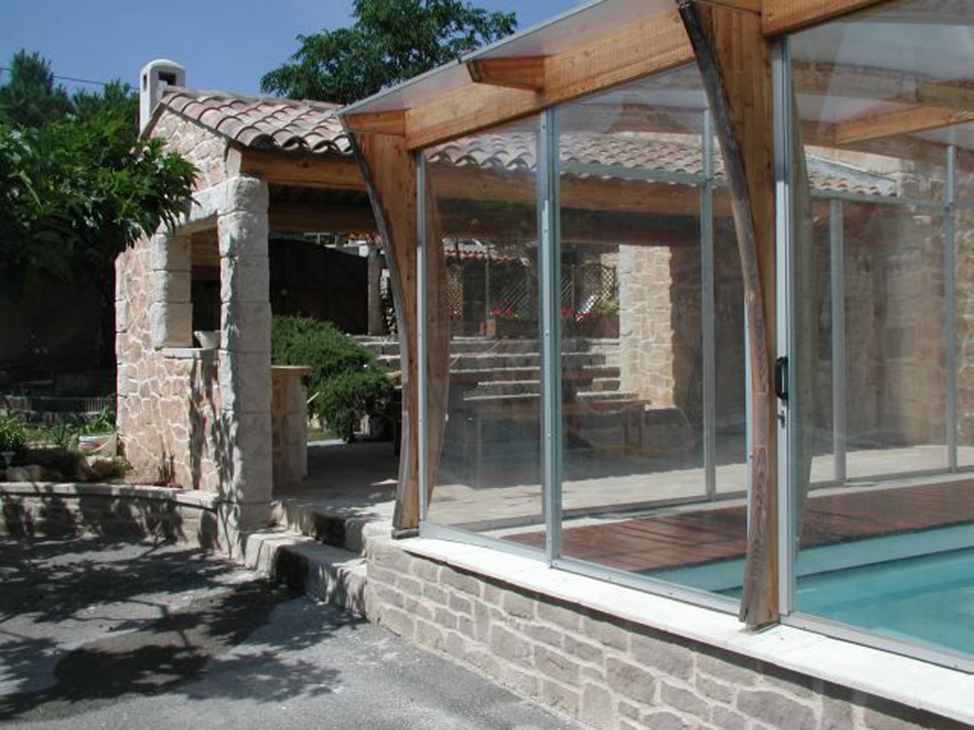 13T1038175_1_HD.jpg