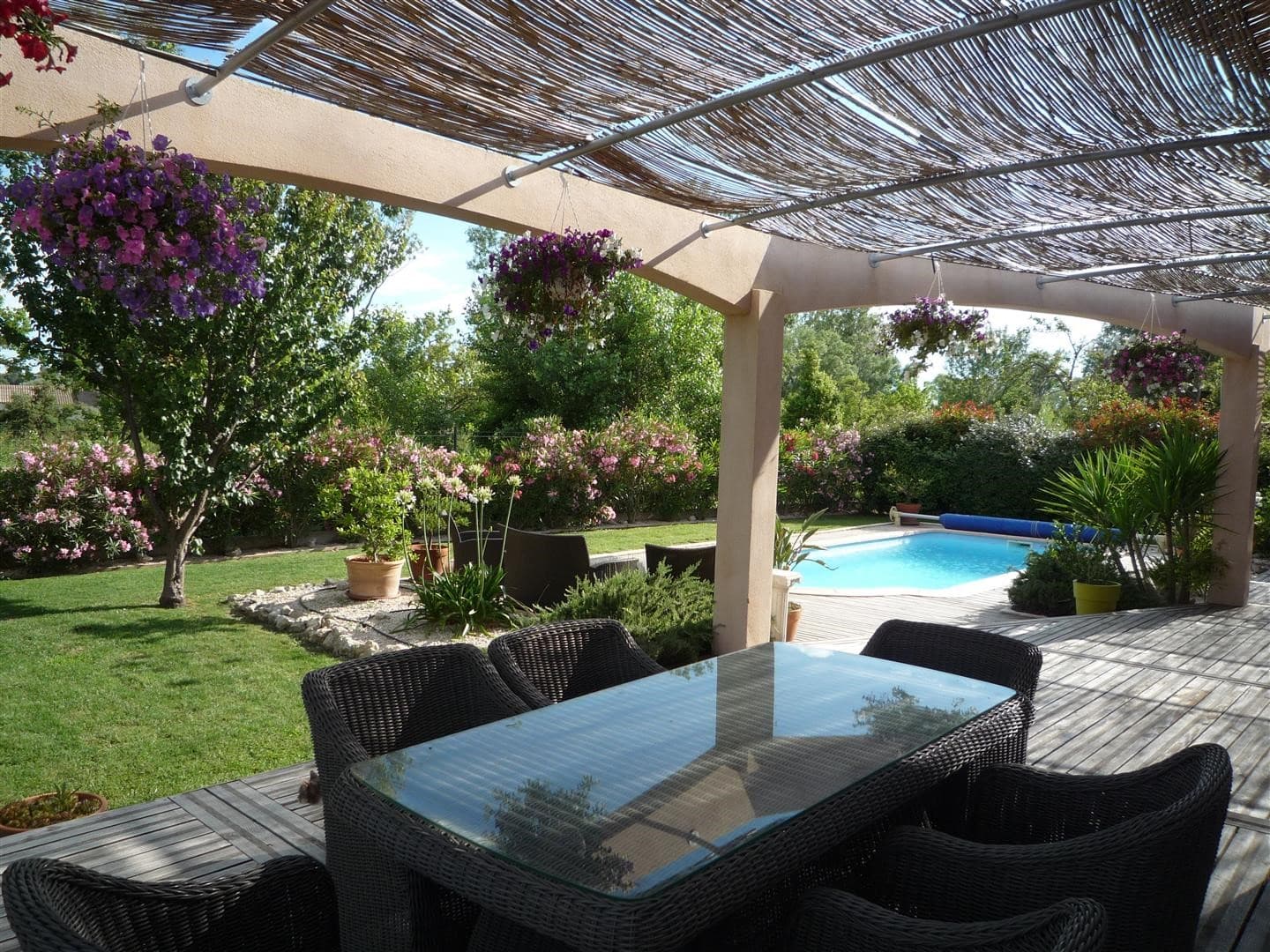 9.Ambren-location-maison-avec-piscine-6-personnes-alpilles-paradou-provence