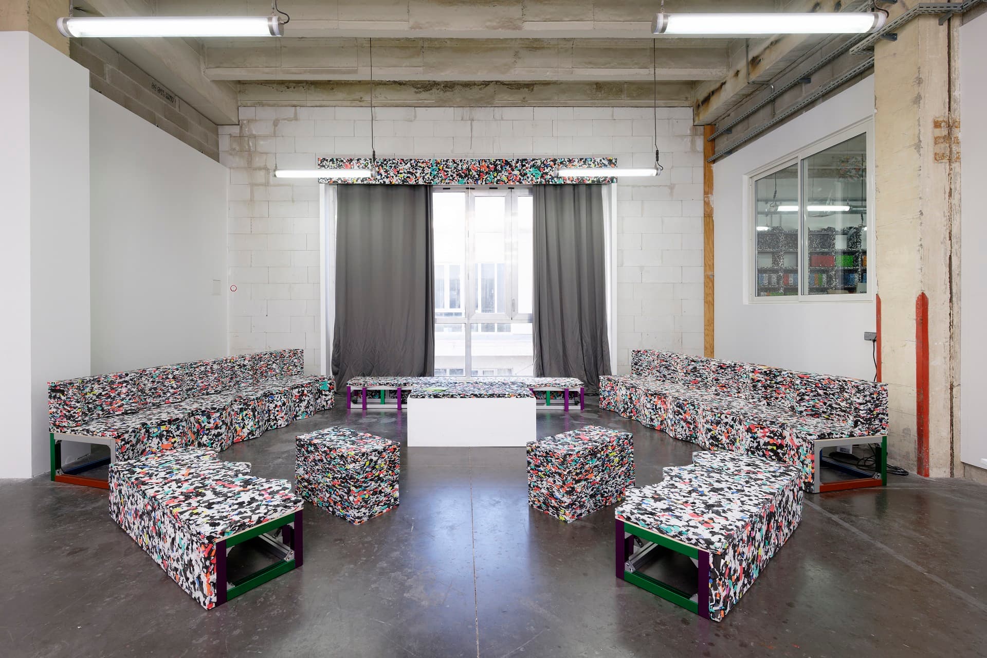 Atelier Assemblée de Triangle-Astérides. Design : Clémence Seilles