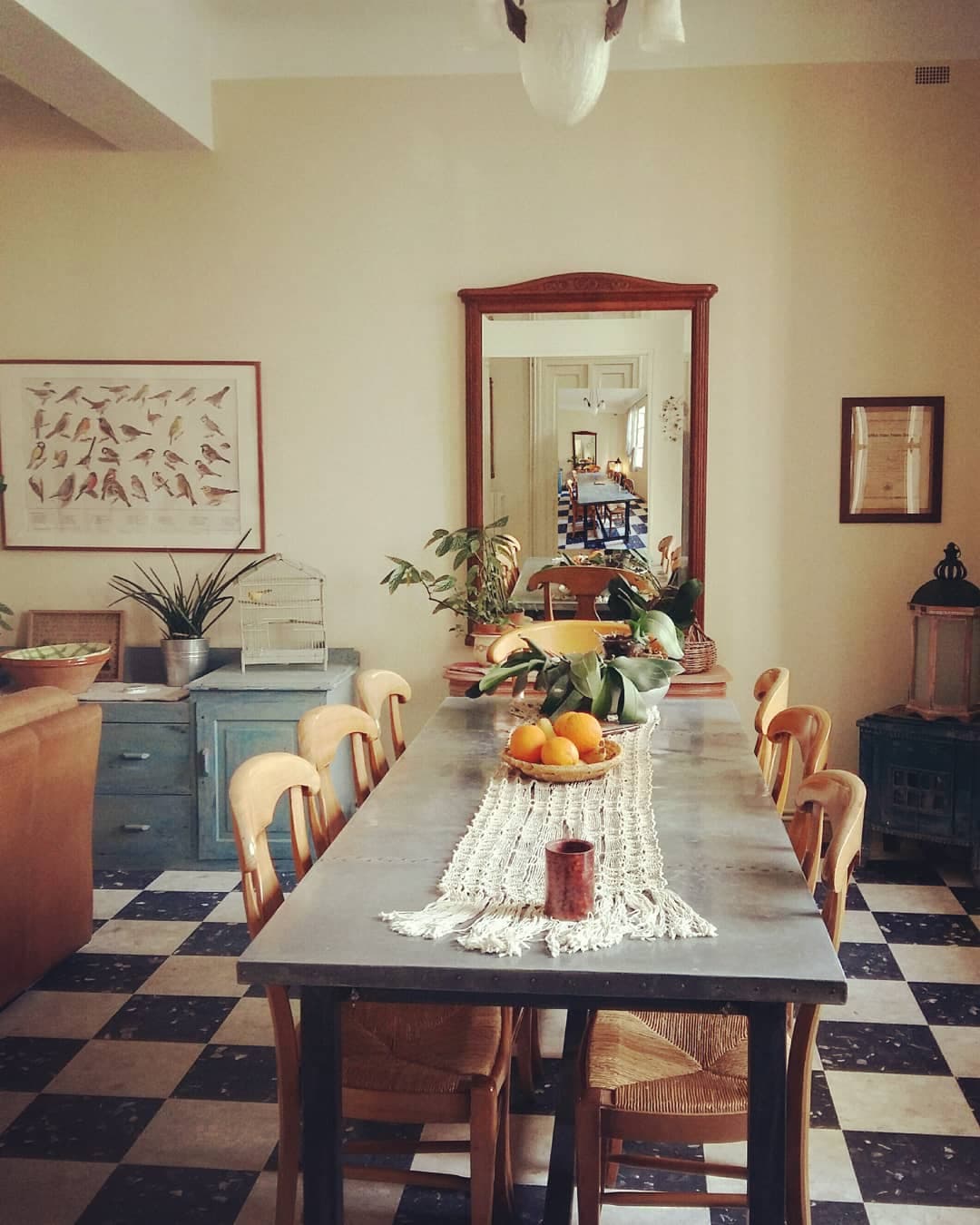 pièce commune au rez-de-chaussée