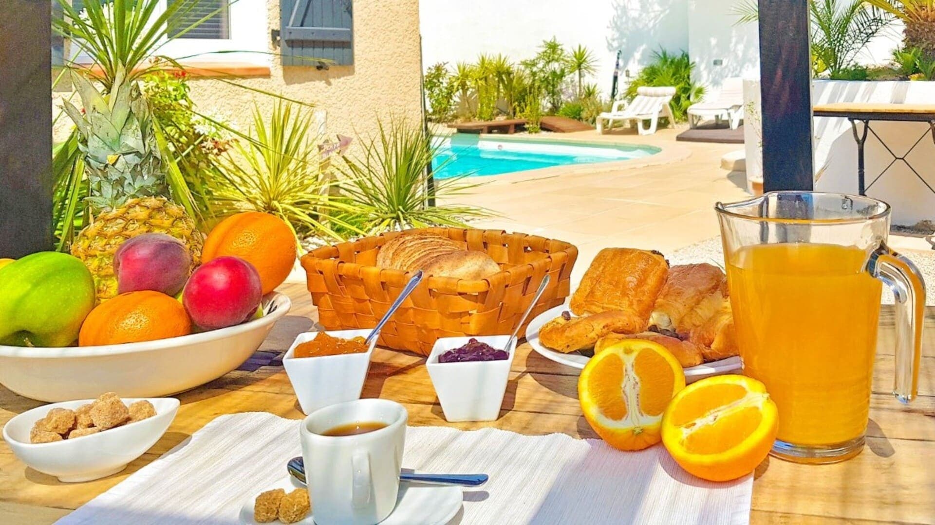 T4 avec piscine et jardin privé - Plage à 800 m