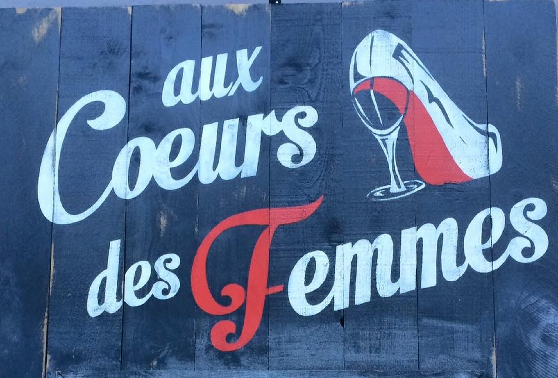 Aux_coeurs_des_femmes_logo
