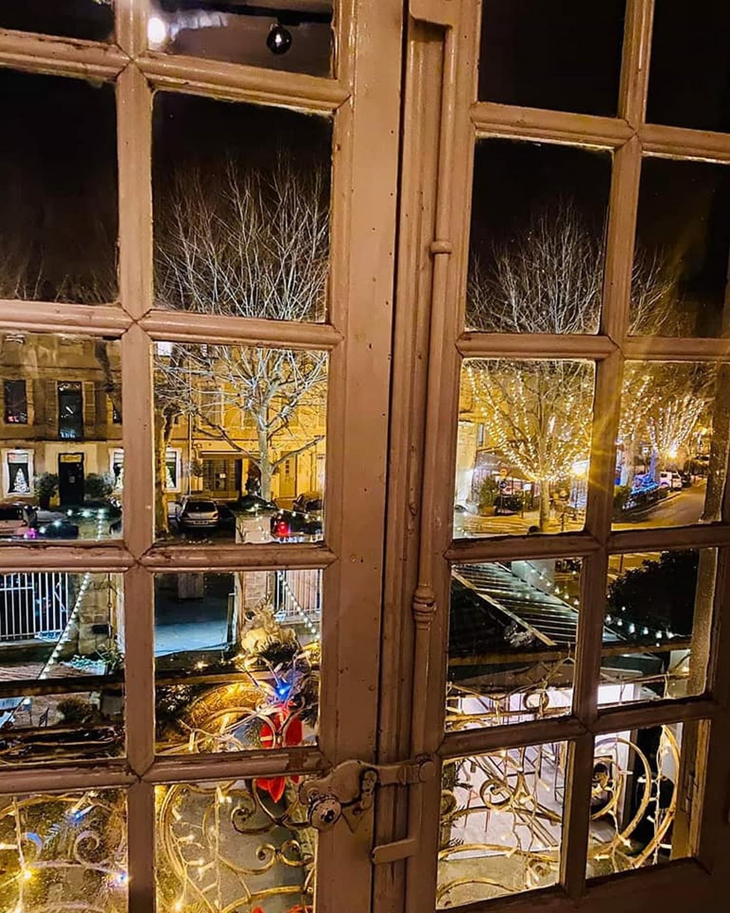Bistrot_les_pieds_dans_leau_interieur