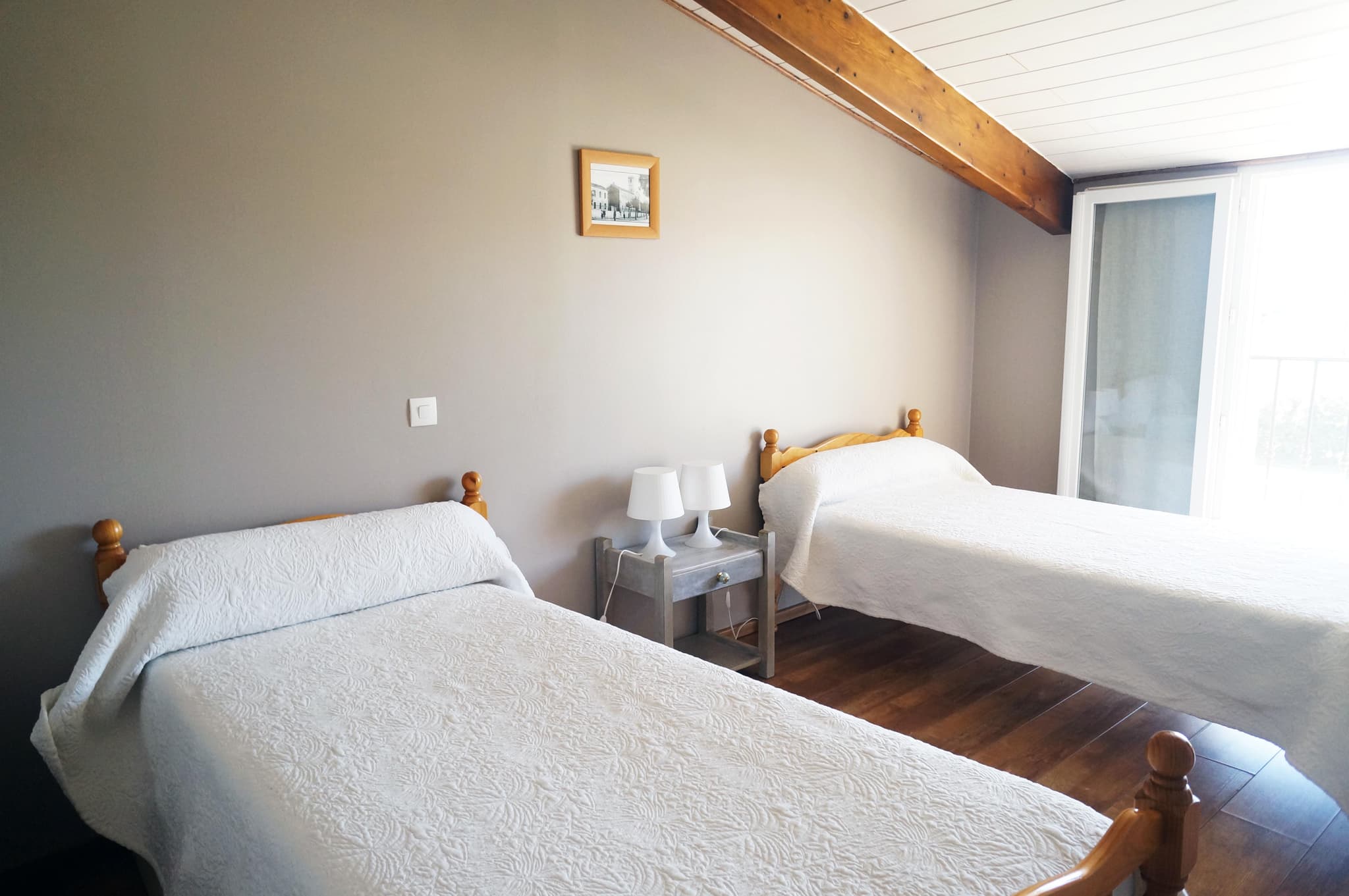 Chambre deux lits simples