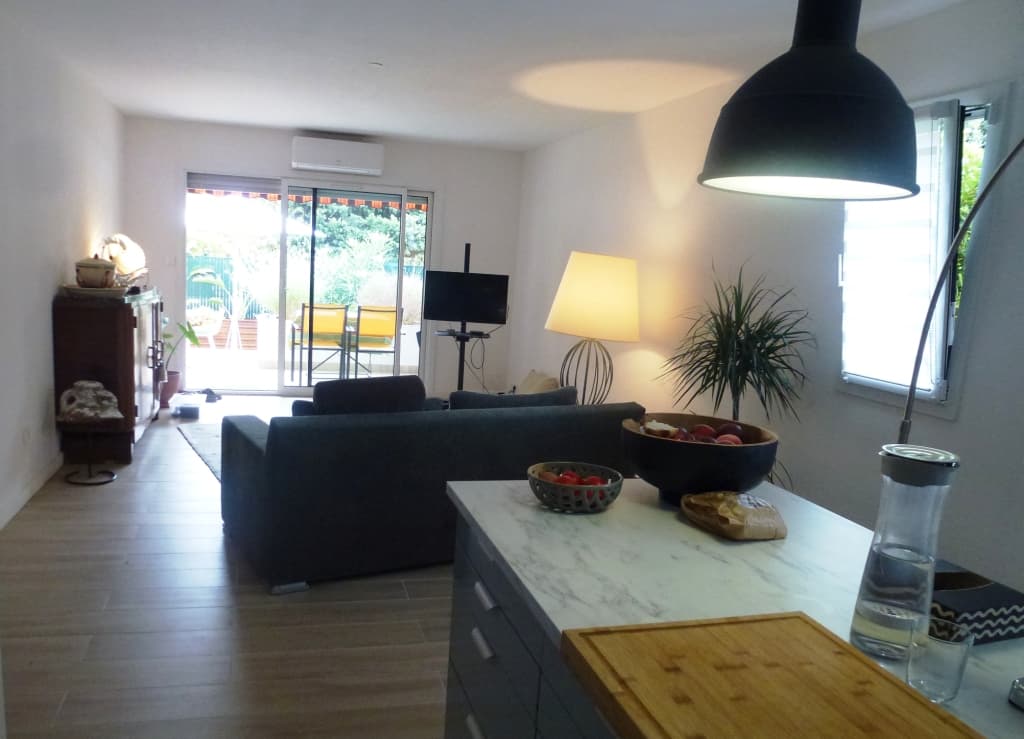 Appartement T3 avec grande terrasse