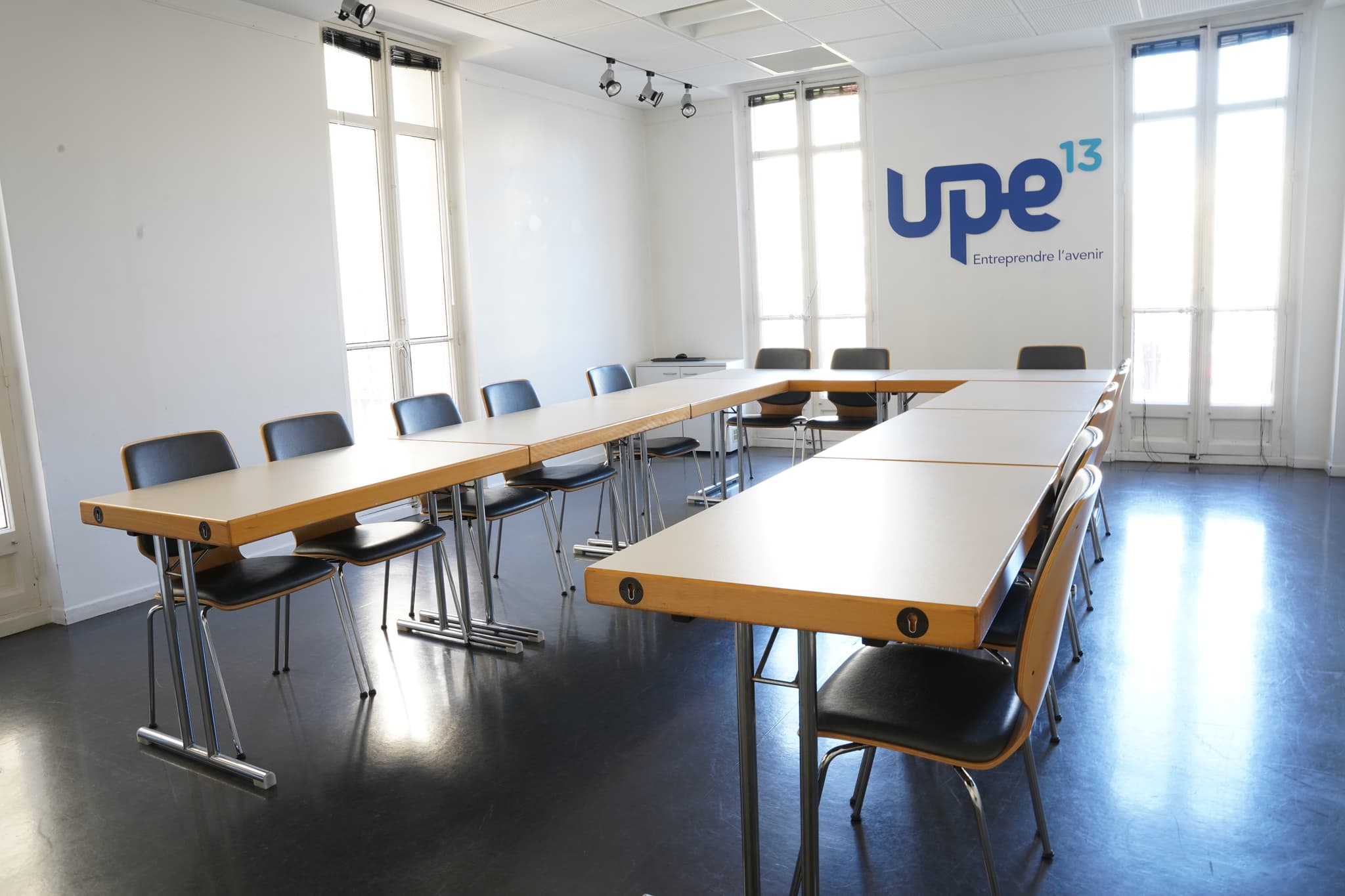 Salle de réunion UPE 13