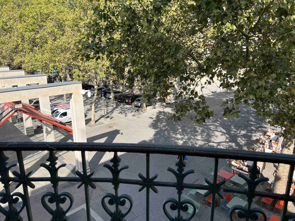Balcon / vue place St Rémy