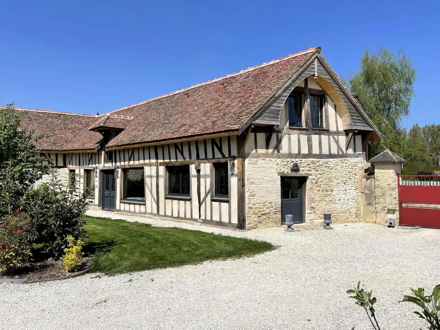 Maison champenoise avec salle de jeux, proche lac_Montreuil-sur-Barse