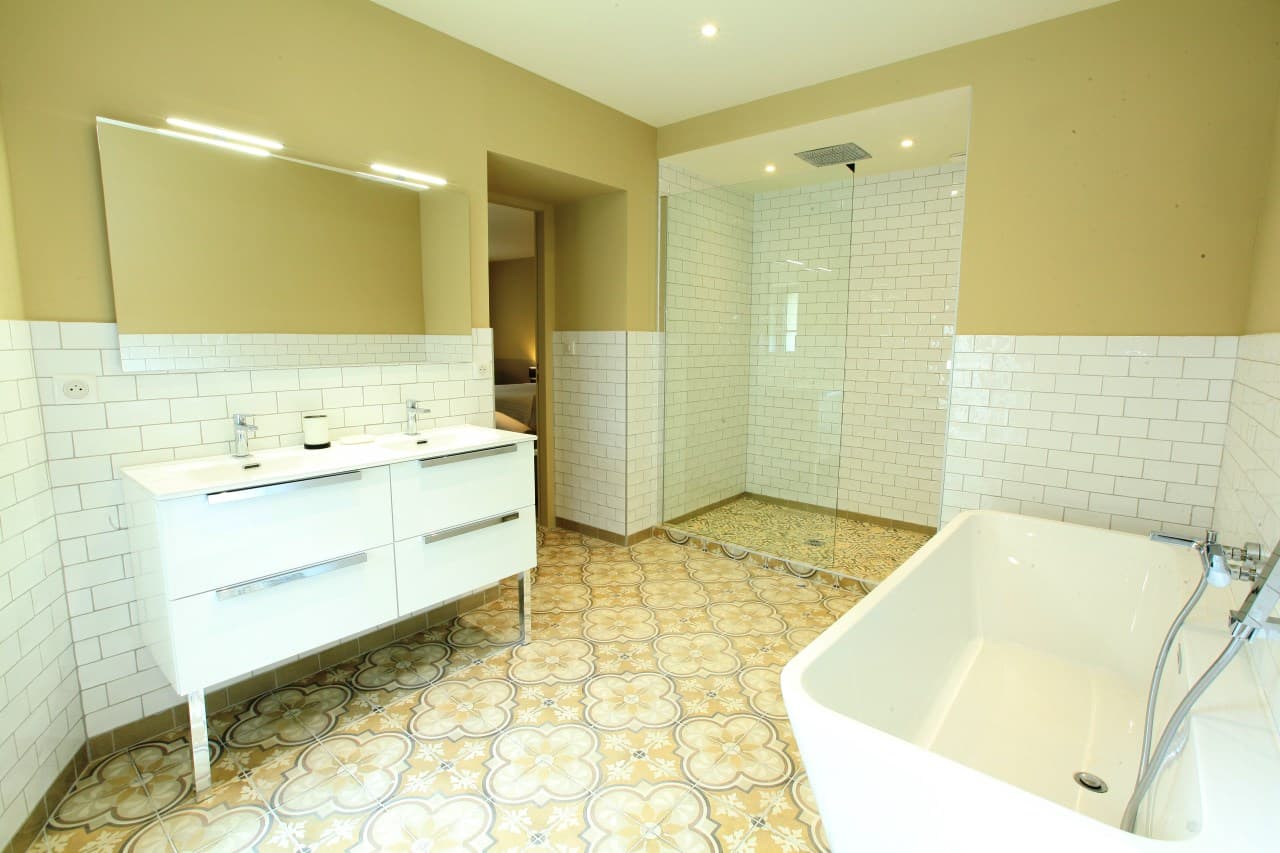 Les Ormes en Provence Salle de bain