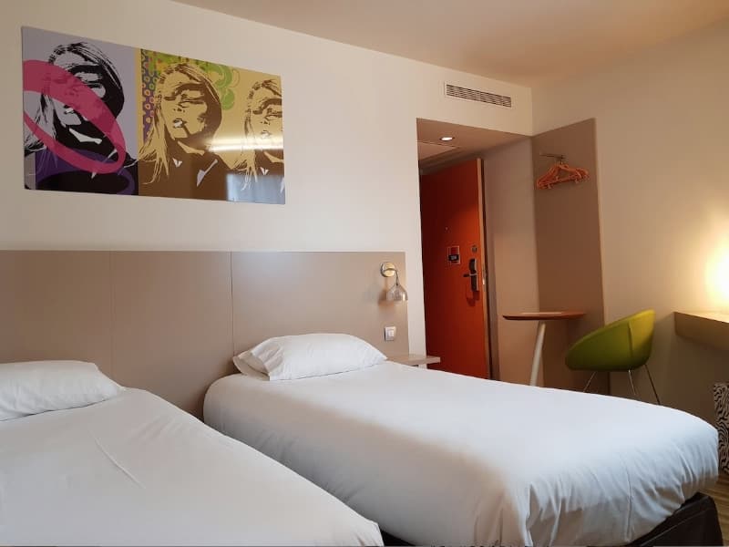 Hôtel B&B Marseille Timone.jpg