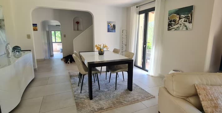 VILLA AVEC PISCINE ET CLIMATISATION PROCHE AIX EN PROVENCE_Fuveau