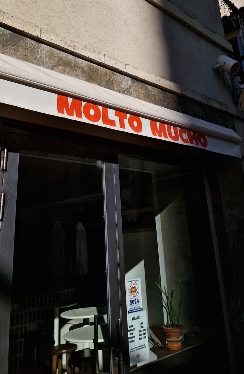 Molto Mucho