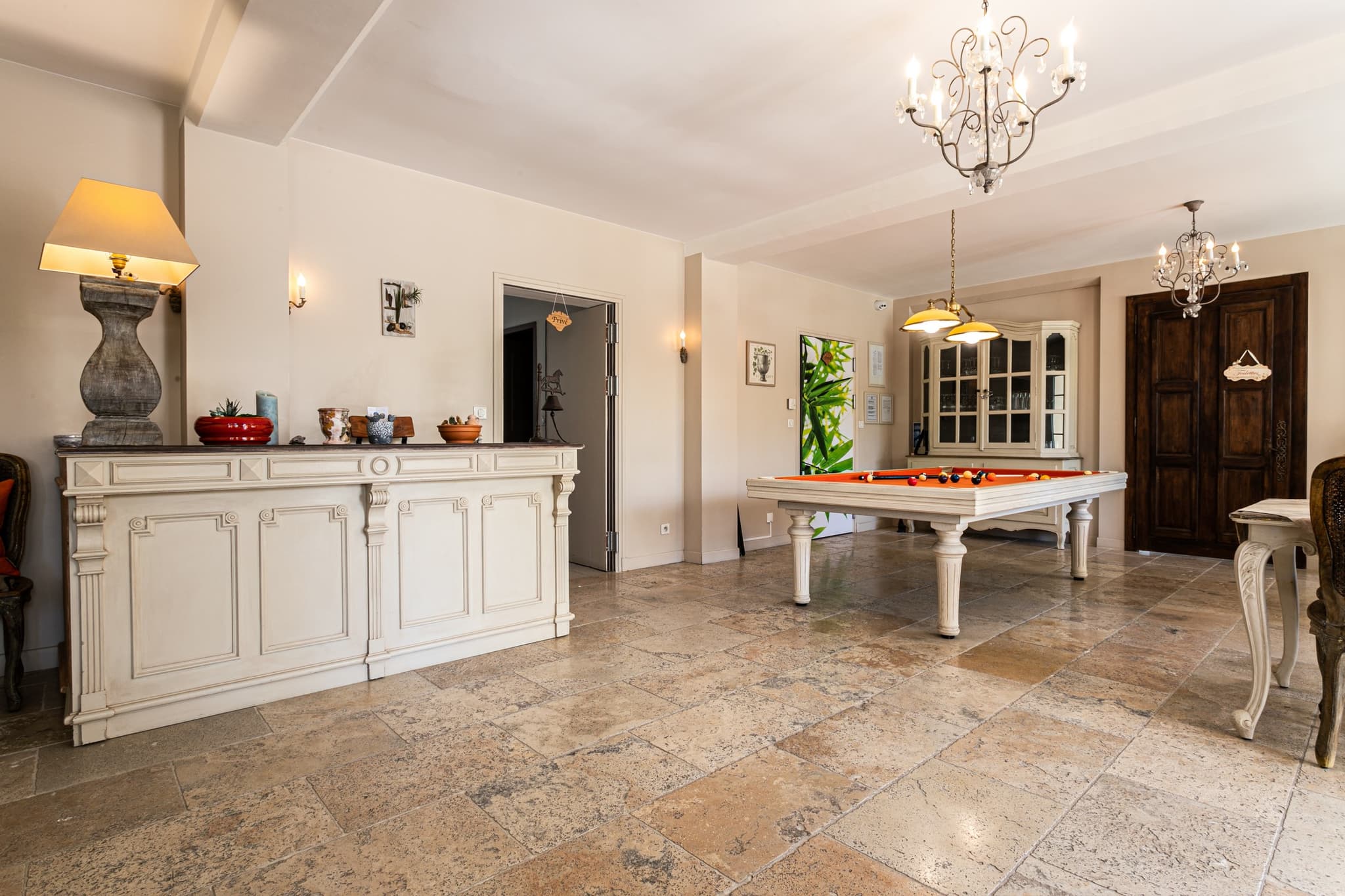 hotel_mas_saint_joseph_reception
