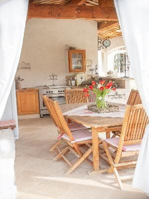 Pool house