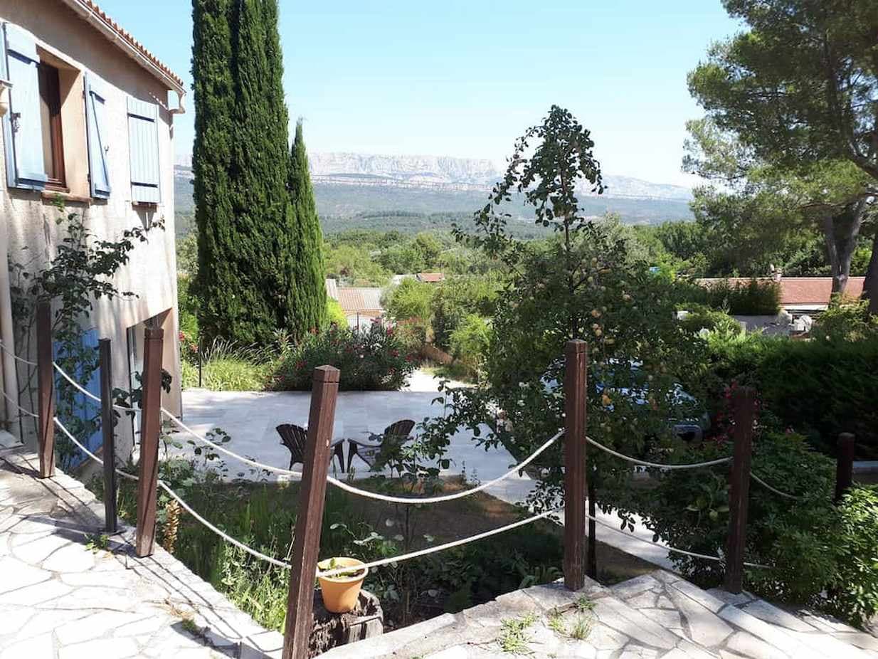 Maison piscine vue