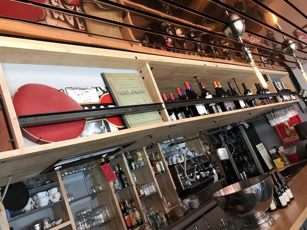 Bar.jpg