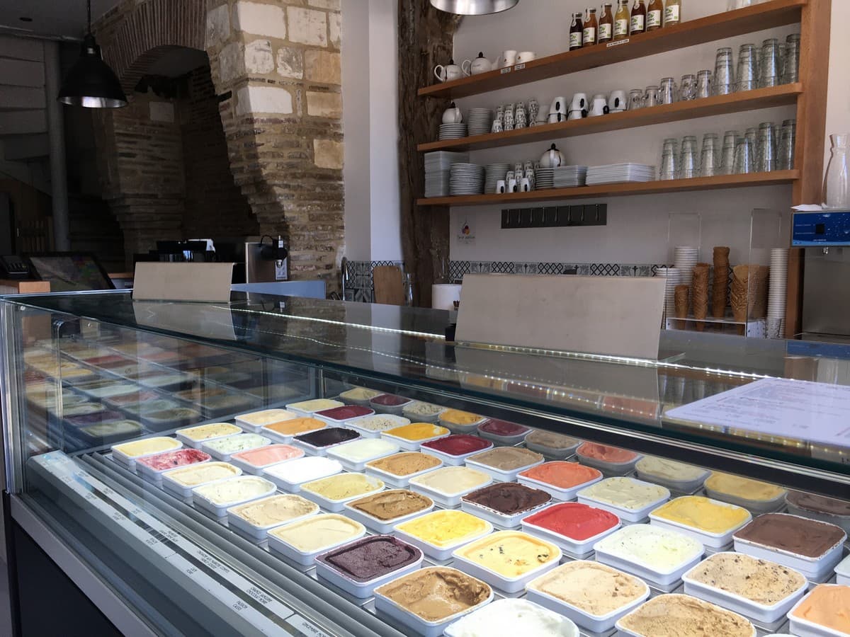 vitrine glaces et sorbets.jpg
