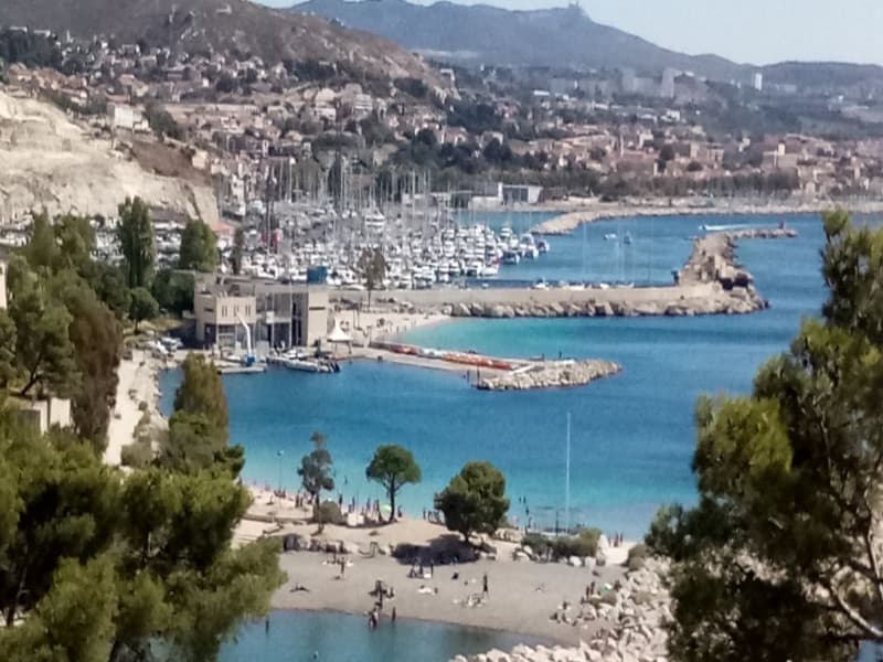 Port de Corbières la Lave Marseille.jpg