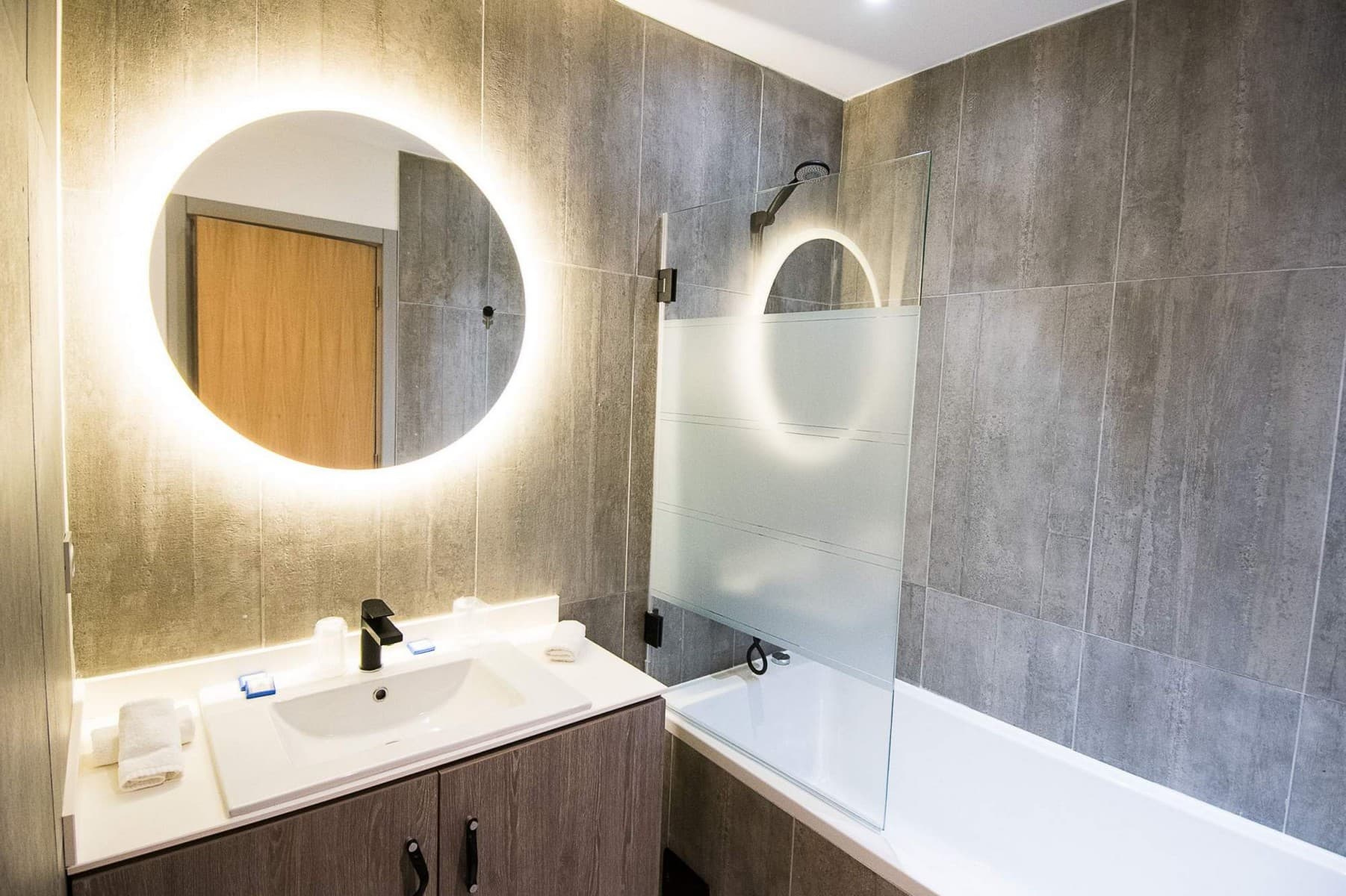 Auberge de Saint-Rémy salle de bain