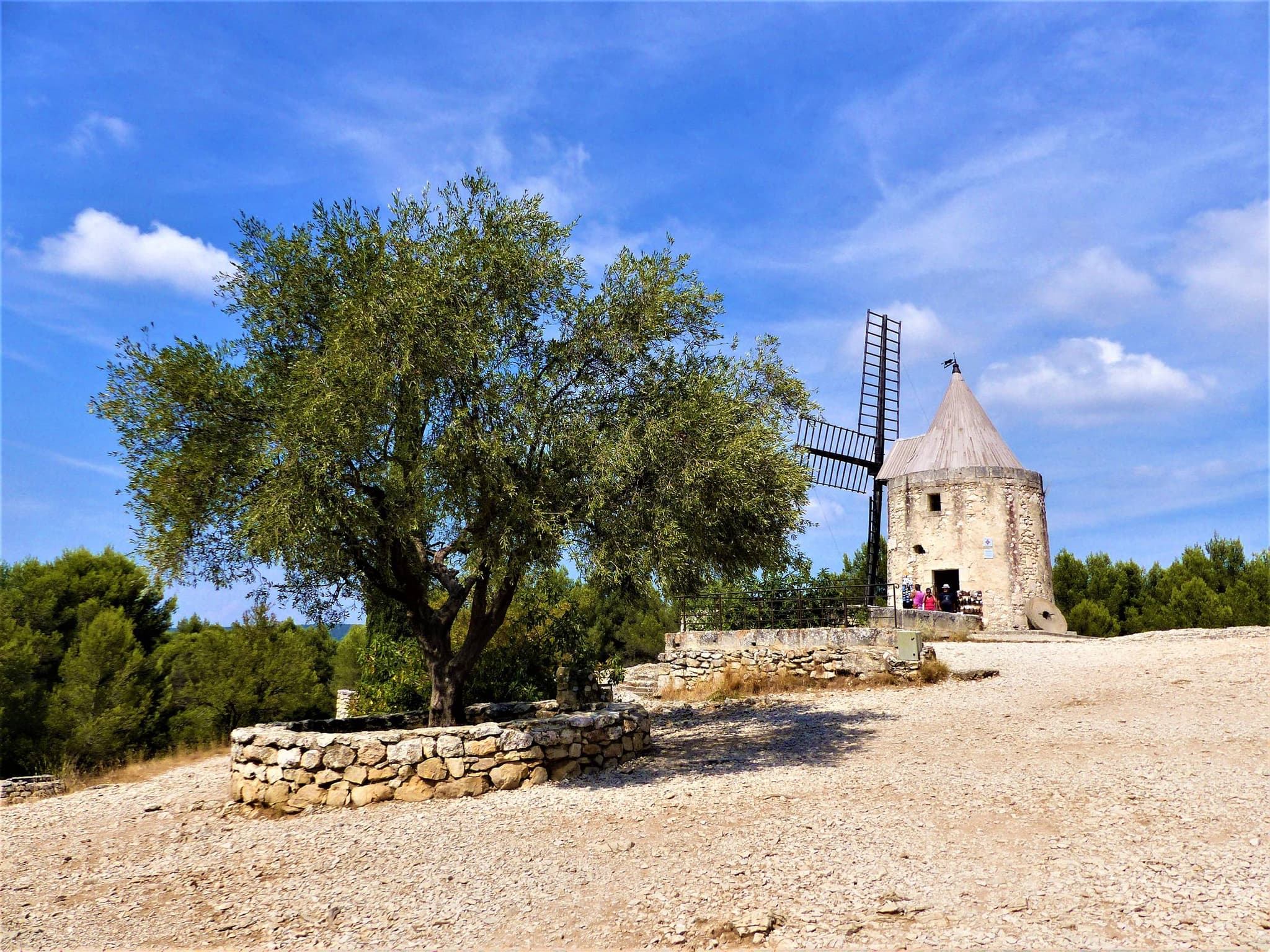 FONTVIEILLE - Les Crottes d'Aubert