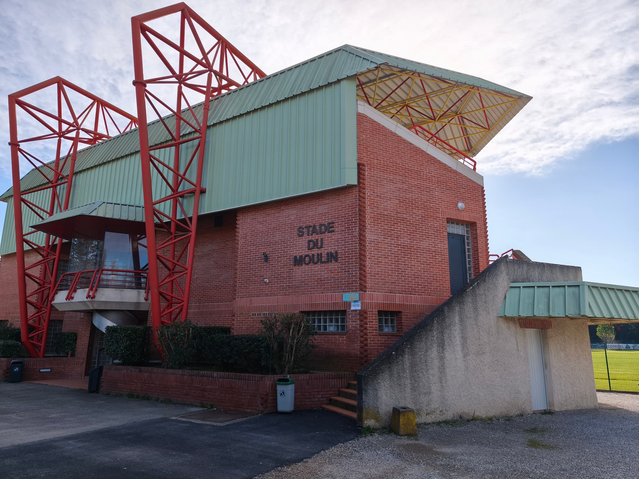 Stade du Moulin_Noves
