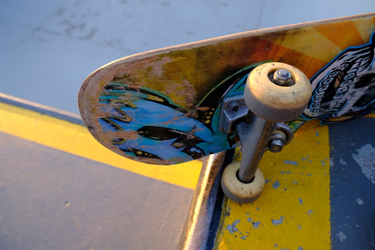 Skate board