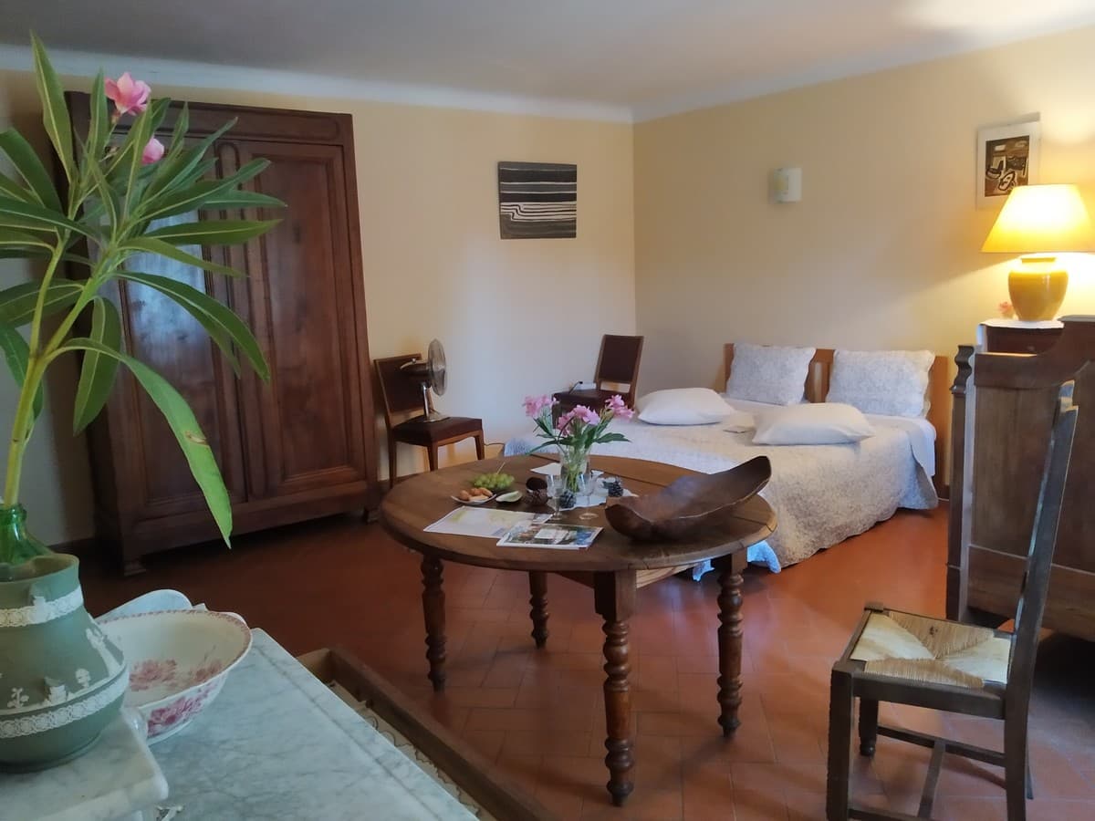 Chambres d'Hôtes Mas des 3 Cyprès