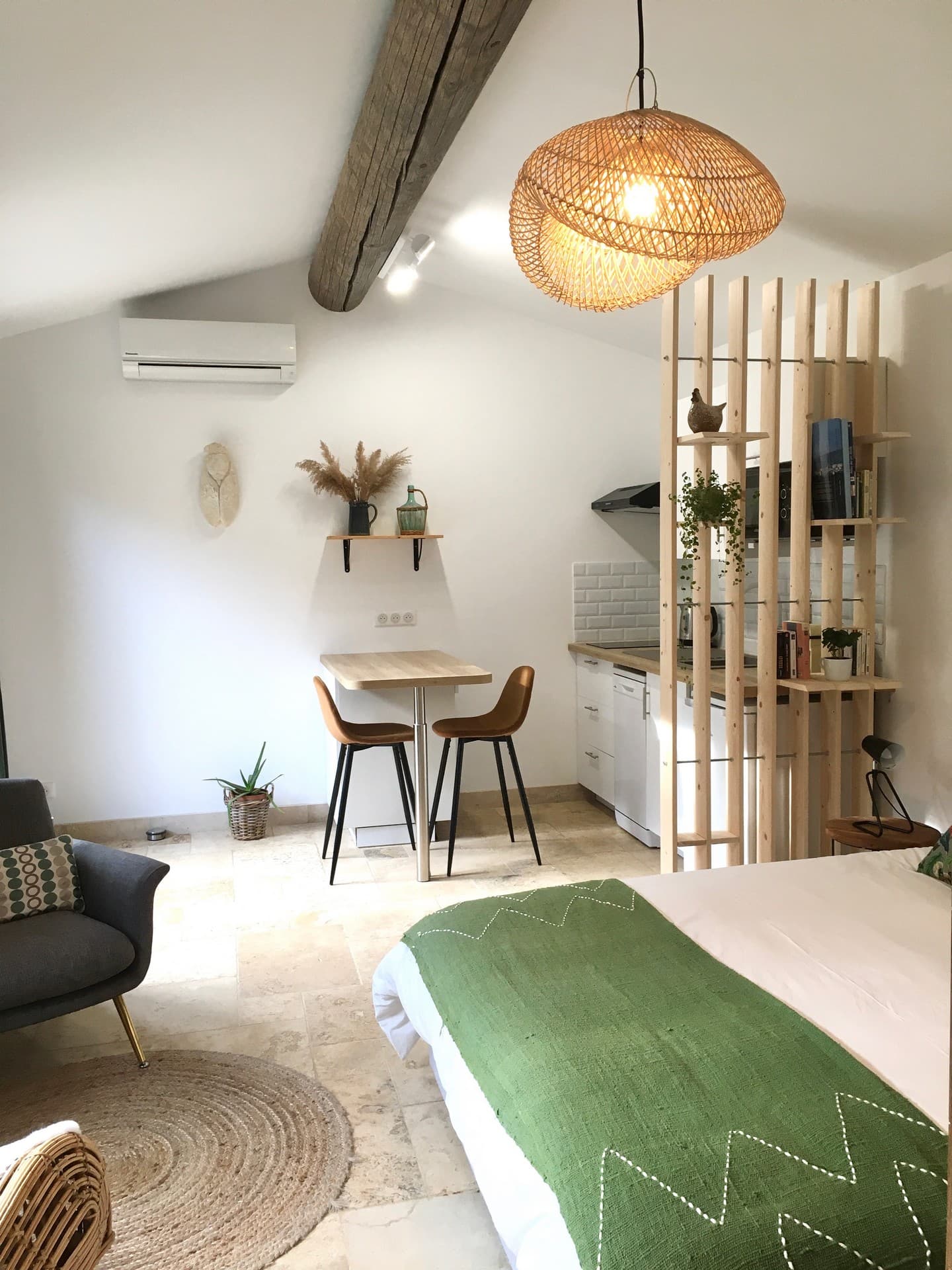 Mazet_Leajo_kitchenette