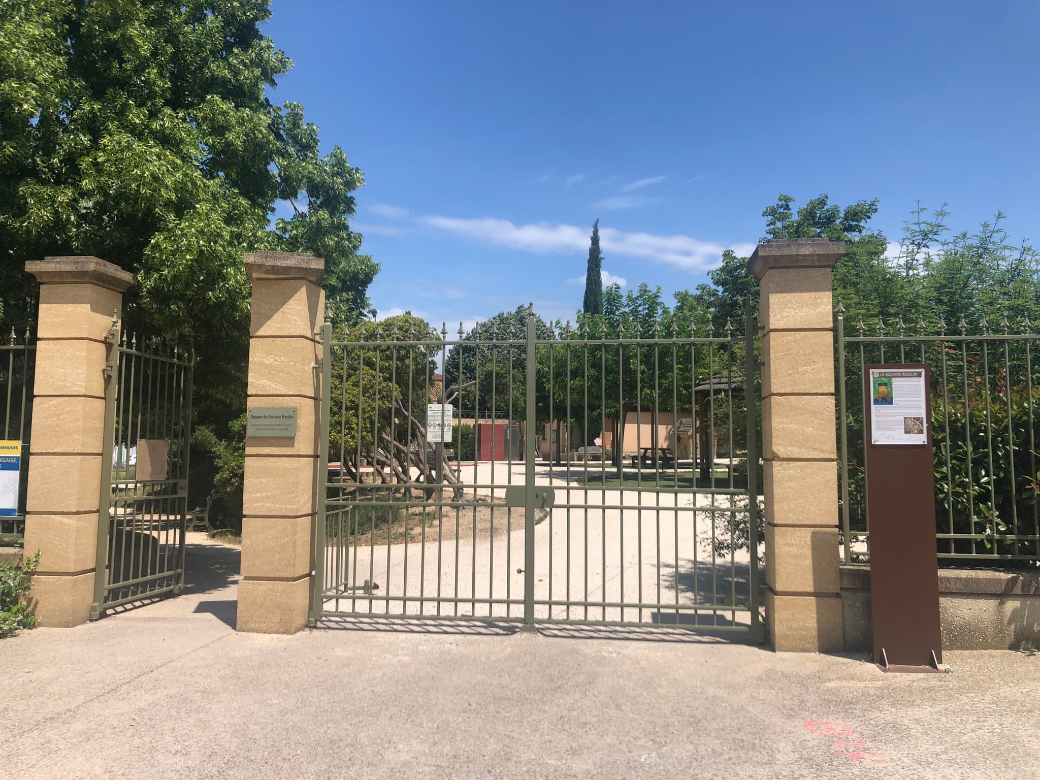 Square Roulin Lambesc