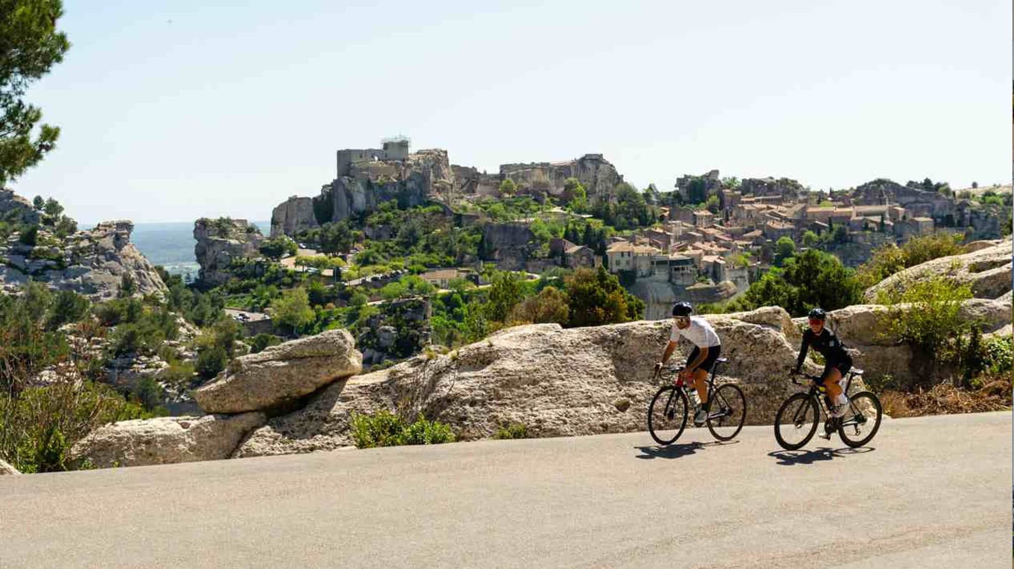 MAUSSANE-LES-ALPILLES - Tour des Baux-de-Provence à vélo