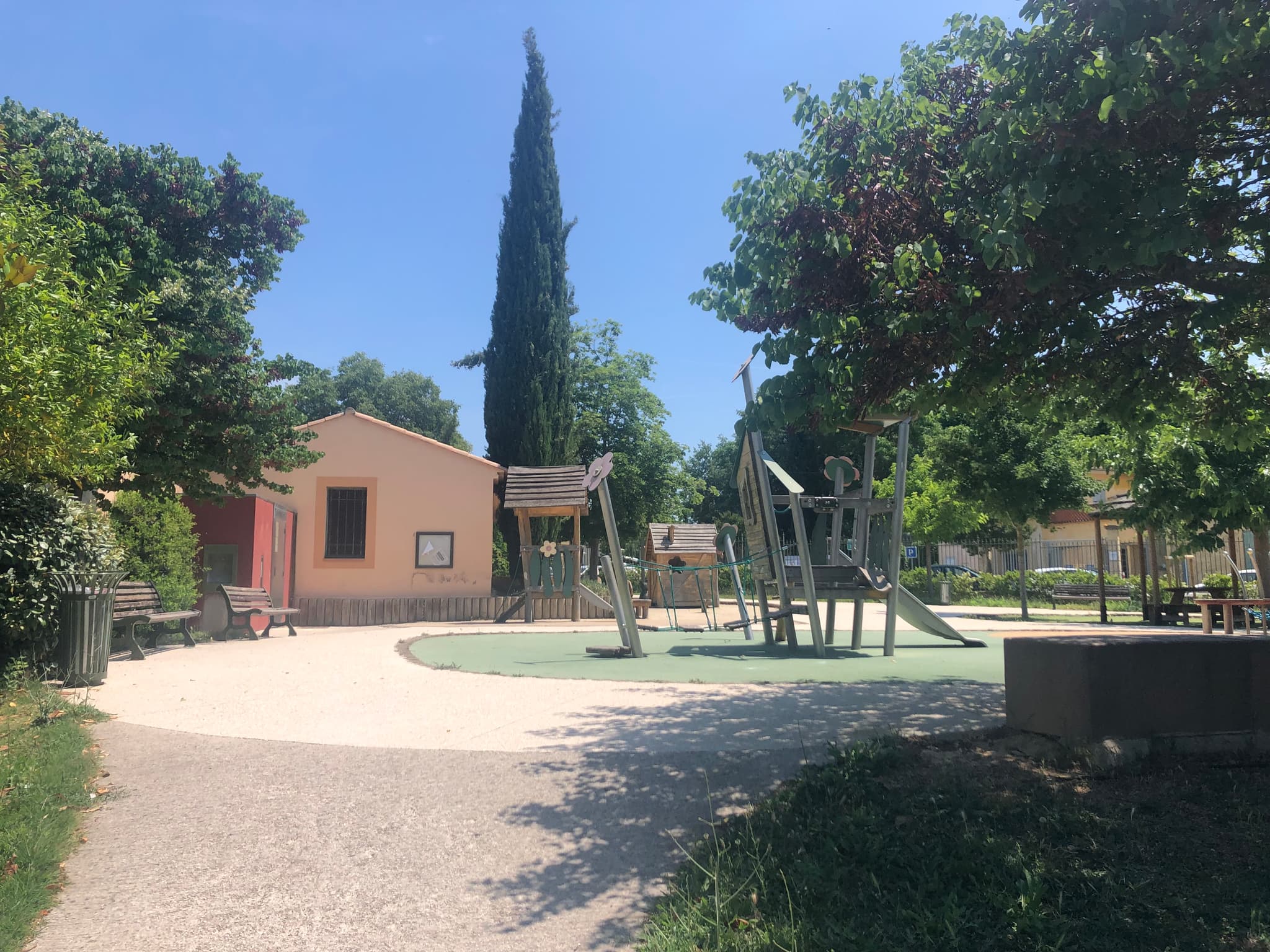 Square Roulin Lambesc