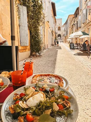 Pizzeria Napoli-arena_Arles