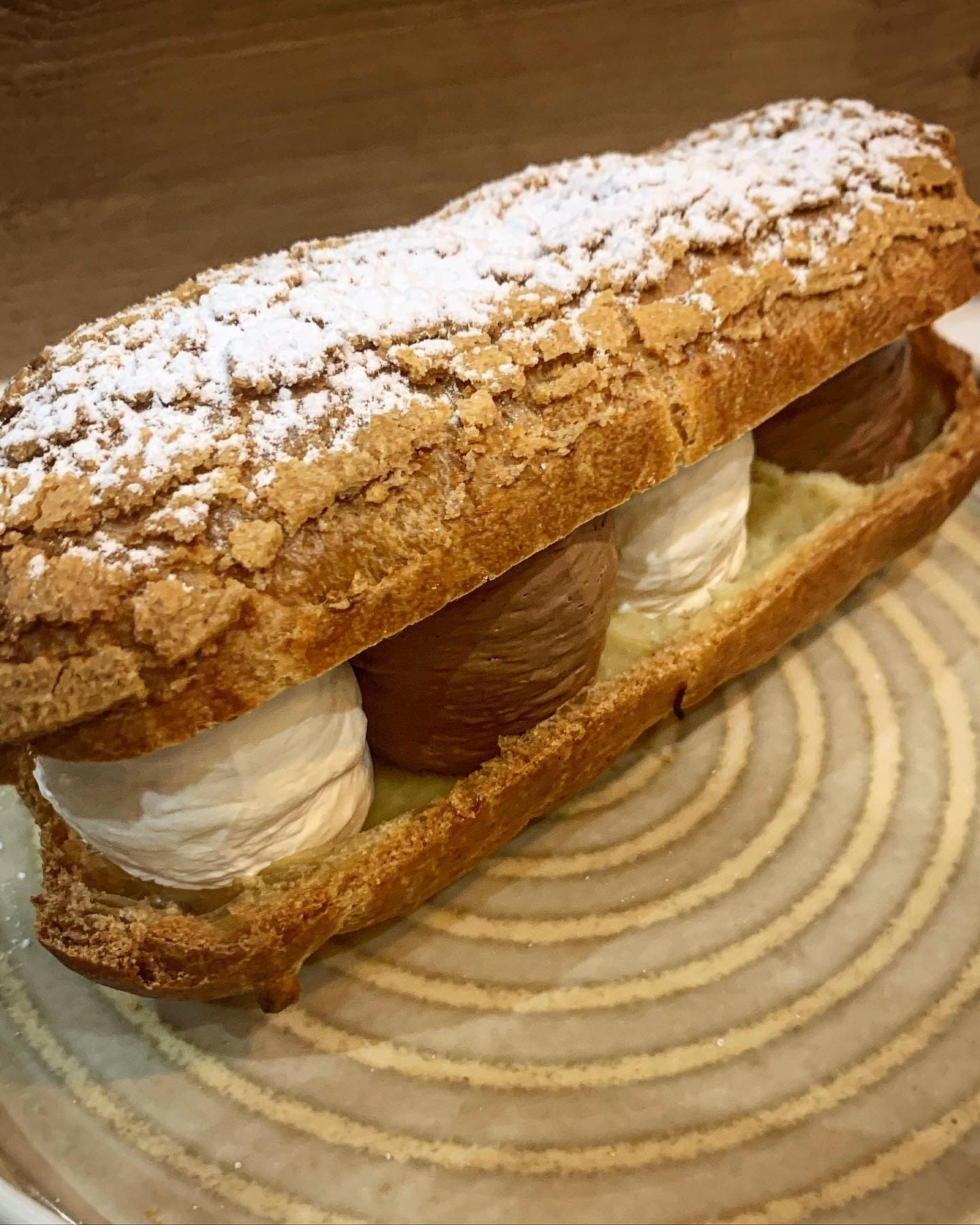 Eclair choco-vanille